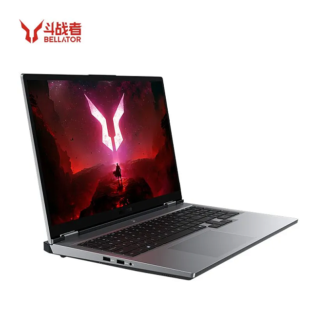 Lenovo 16 2,5K 240Hz IPS i7 13650HX RTX 5060 16GB 512GB SSD