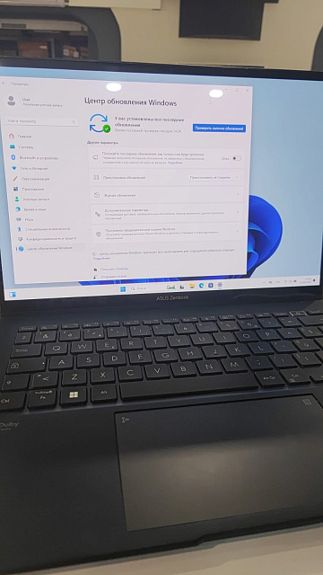 Asus Zenbook 2.8K oled i5-1240P 16GB 512GB SSD Уценка
